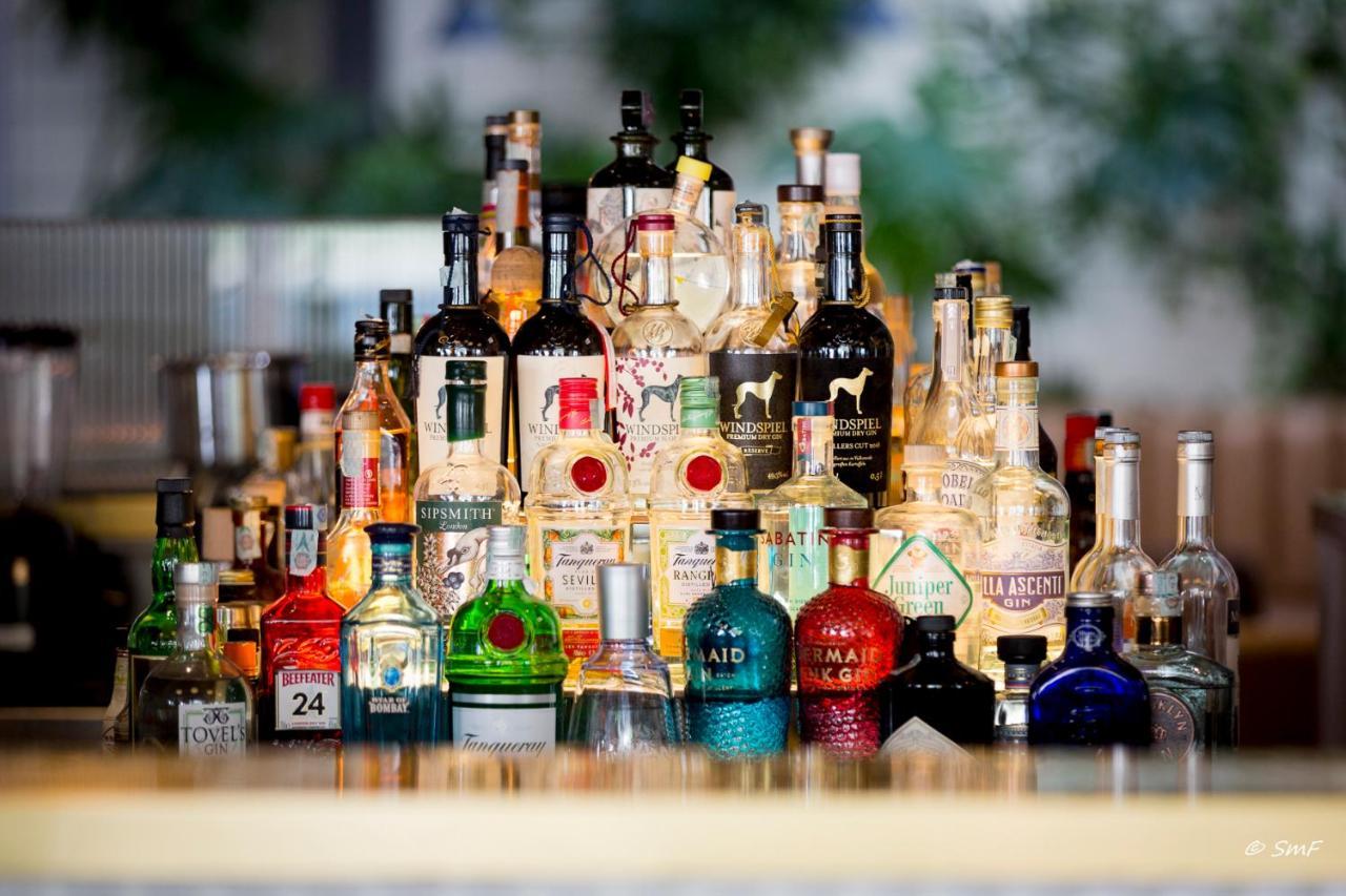 Отель The Box Riccione - Adults Only Экстерьер фото