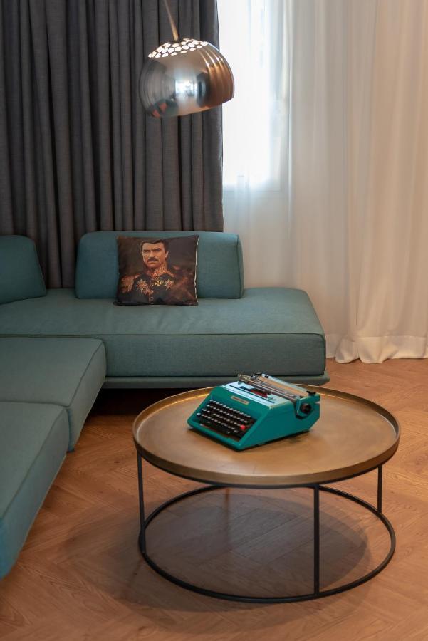 Отель The Box Riccione - Adults Only Экстерьер фото