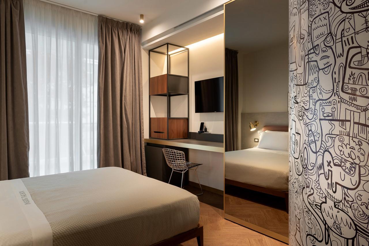 Отель The Box Riccione - Adults Only Экстерьер фото