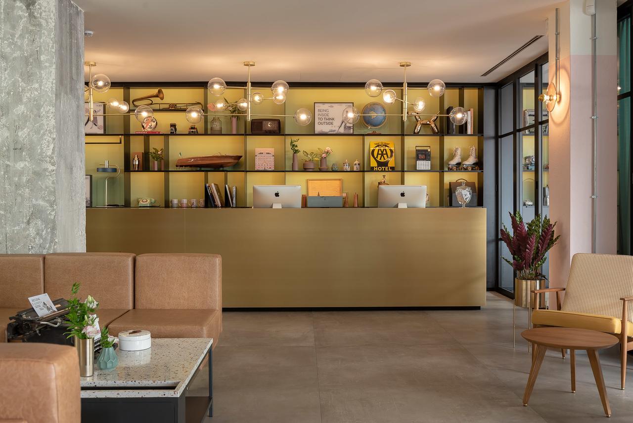 Отель The Box Riccione - Adults Only Экстерьер фото