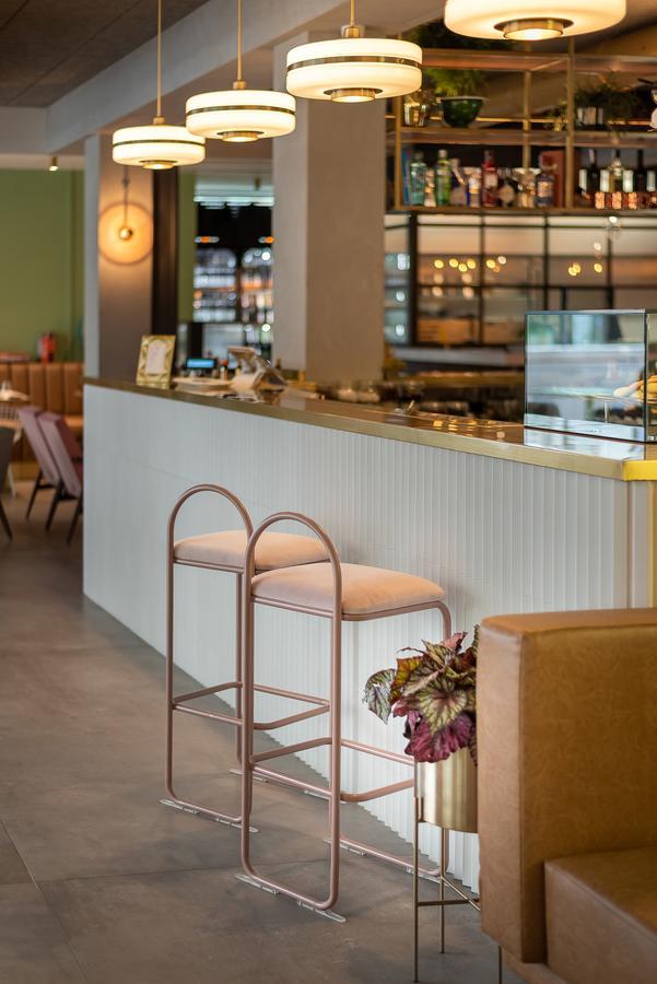 Отель The Box Riccione - Adults Only Экстерьер фото